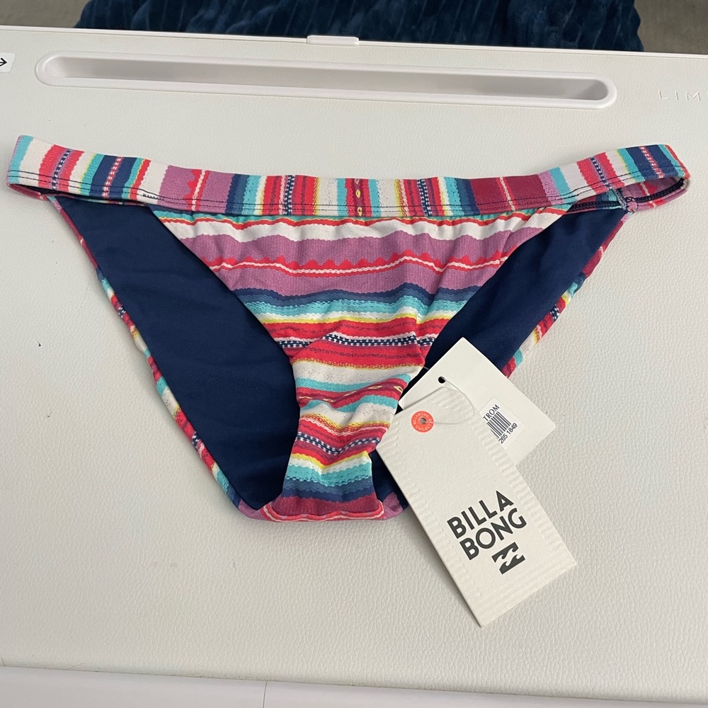 NWT Billabong bikini bottoms